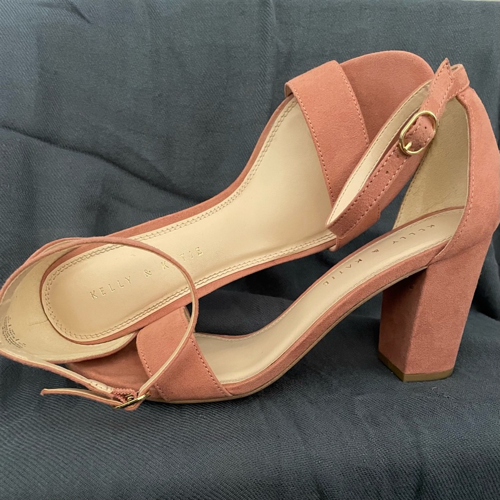 Kelly & Katie. Pink Hailee ankle strap heel. Women’s size 9.